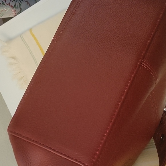 Red Zency Hobo Shoulder Bag - Picture 8 of 8